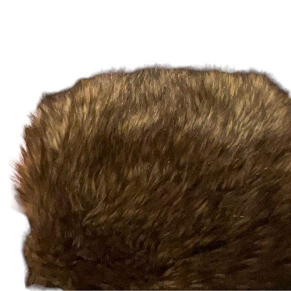 Illusion Sherry Cassin Faux Fur Muff w Wristlet Strap & Zip Pocket for Cell etc - Picture 12 of 12